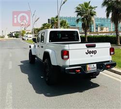 جيب جلاديتور